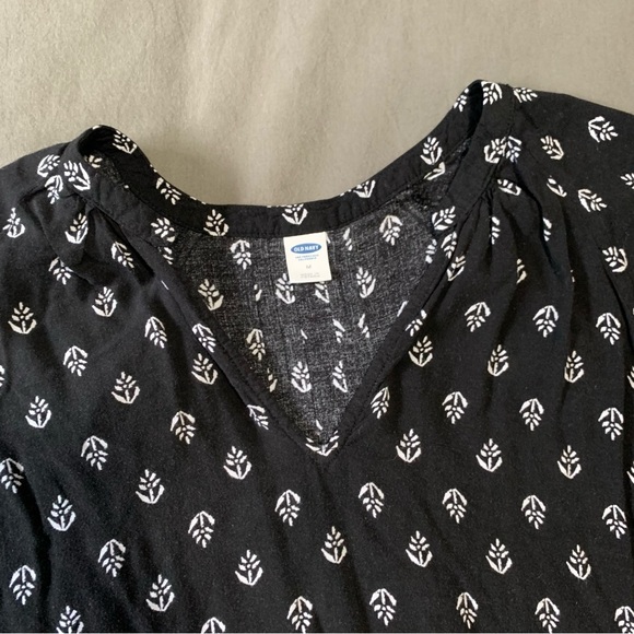 Short Sleeve Blouse - Picture 5 of 5